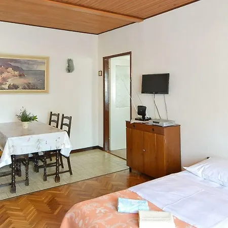 Apartment Rada *